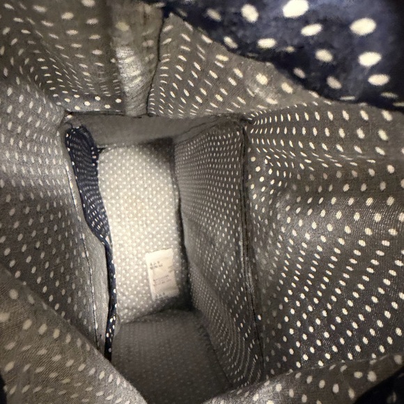 Elegant Tan and Navy Woven Tote Bag - Picture 7 of 7